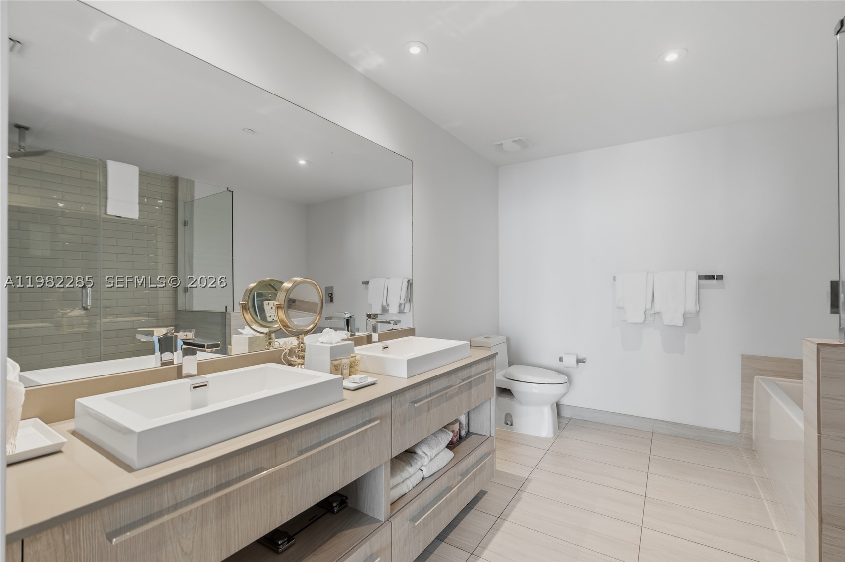 4010 SOUTH OCEAN CONDO - Residential
