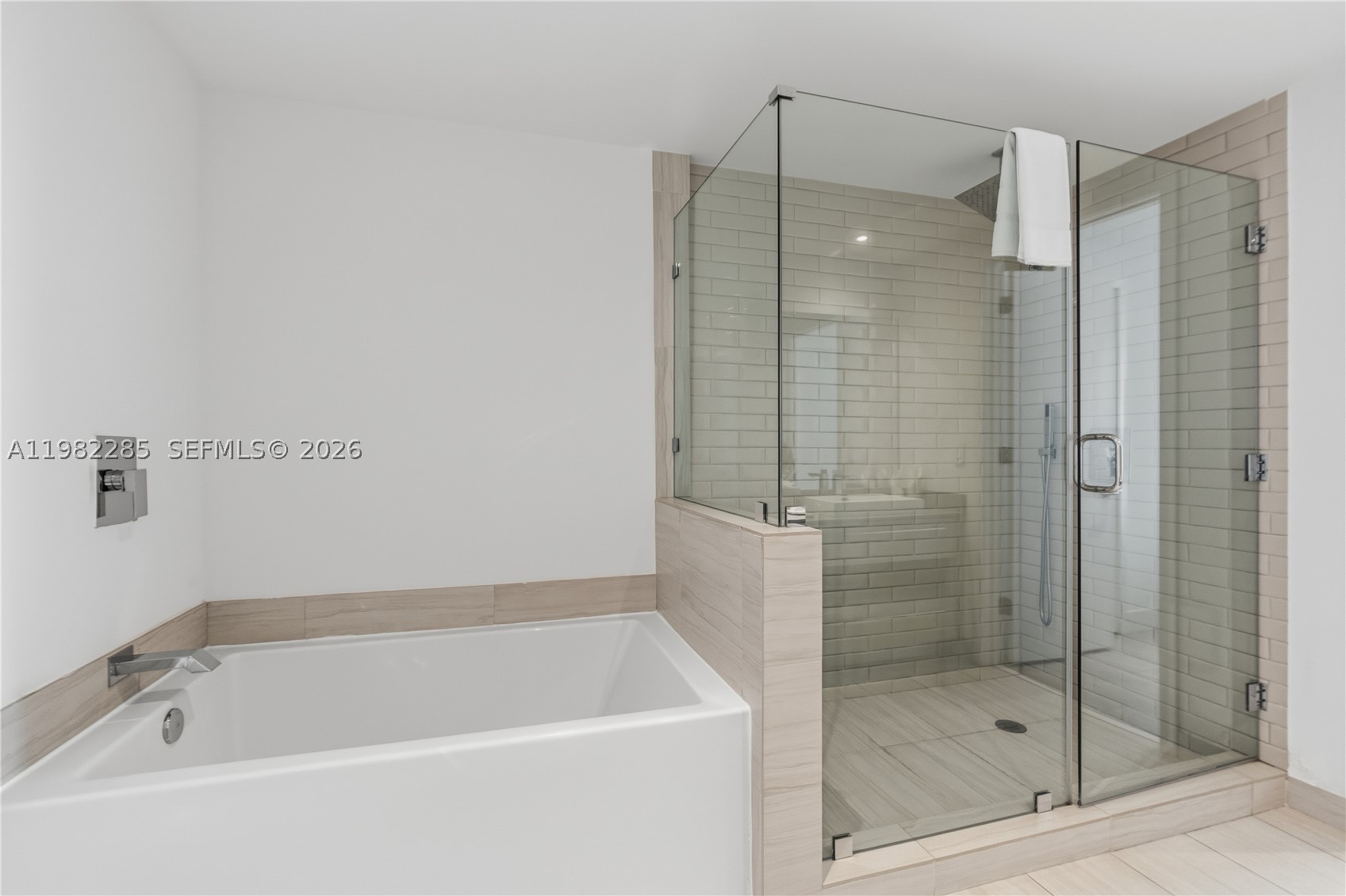 4010 SOUTH OCEAN CONDO - Residential