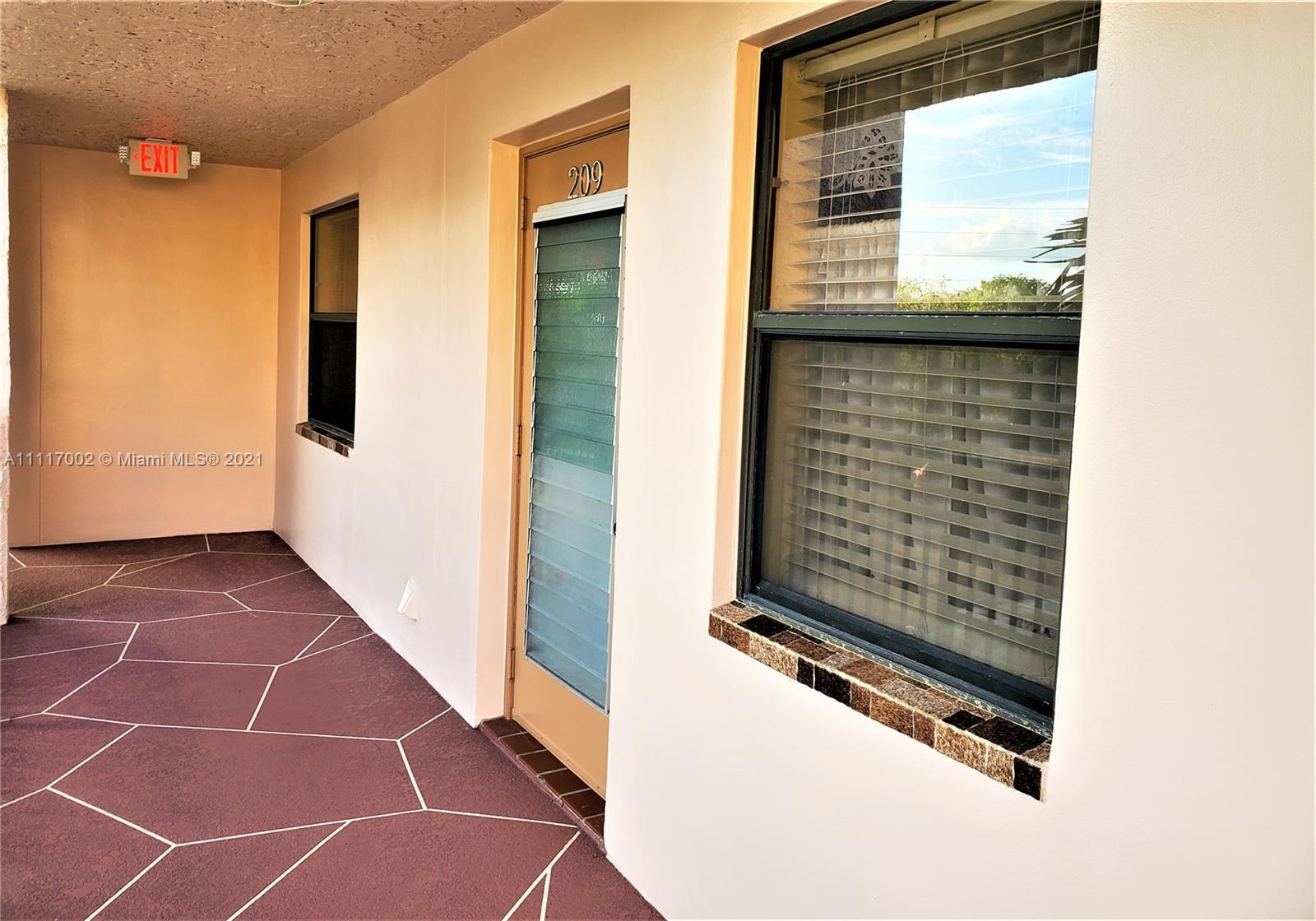 SUNRISE LAKES 160 CONDO - Residential
