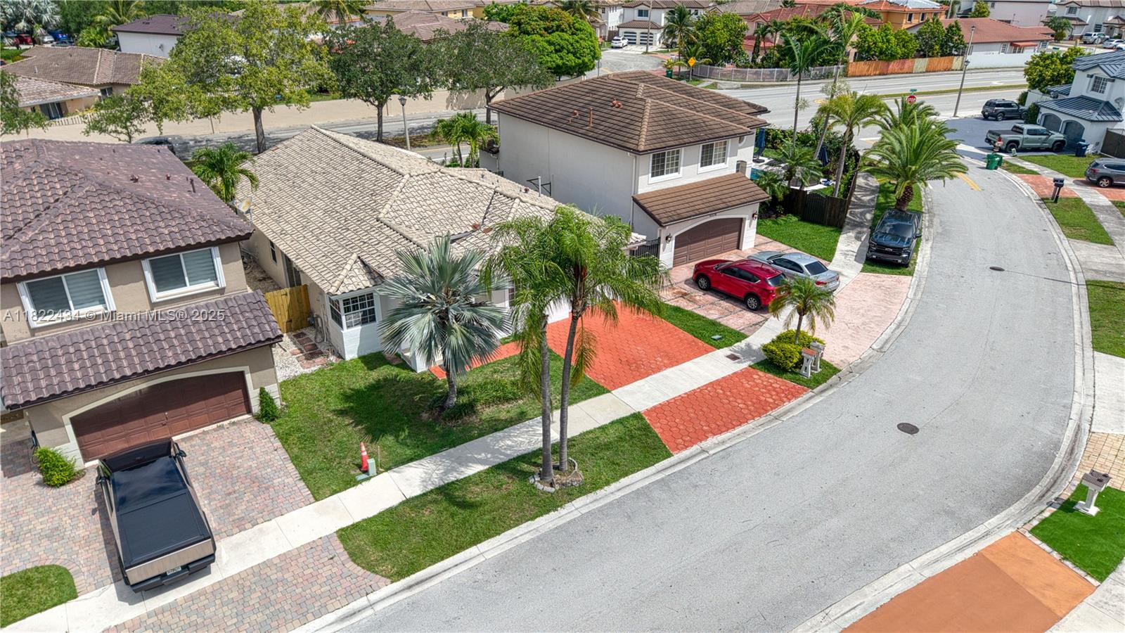 HIGHLANDS AT KENDALL - Residential