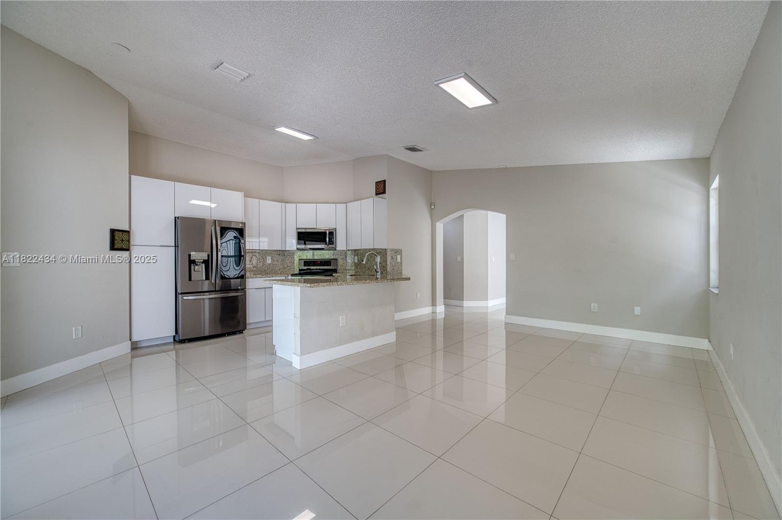 HIGHLANDS AT KENDALL - Residential