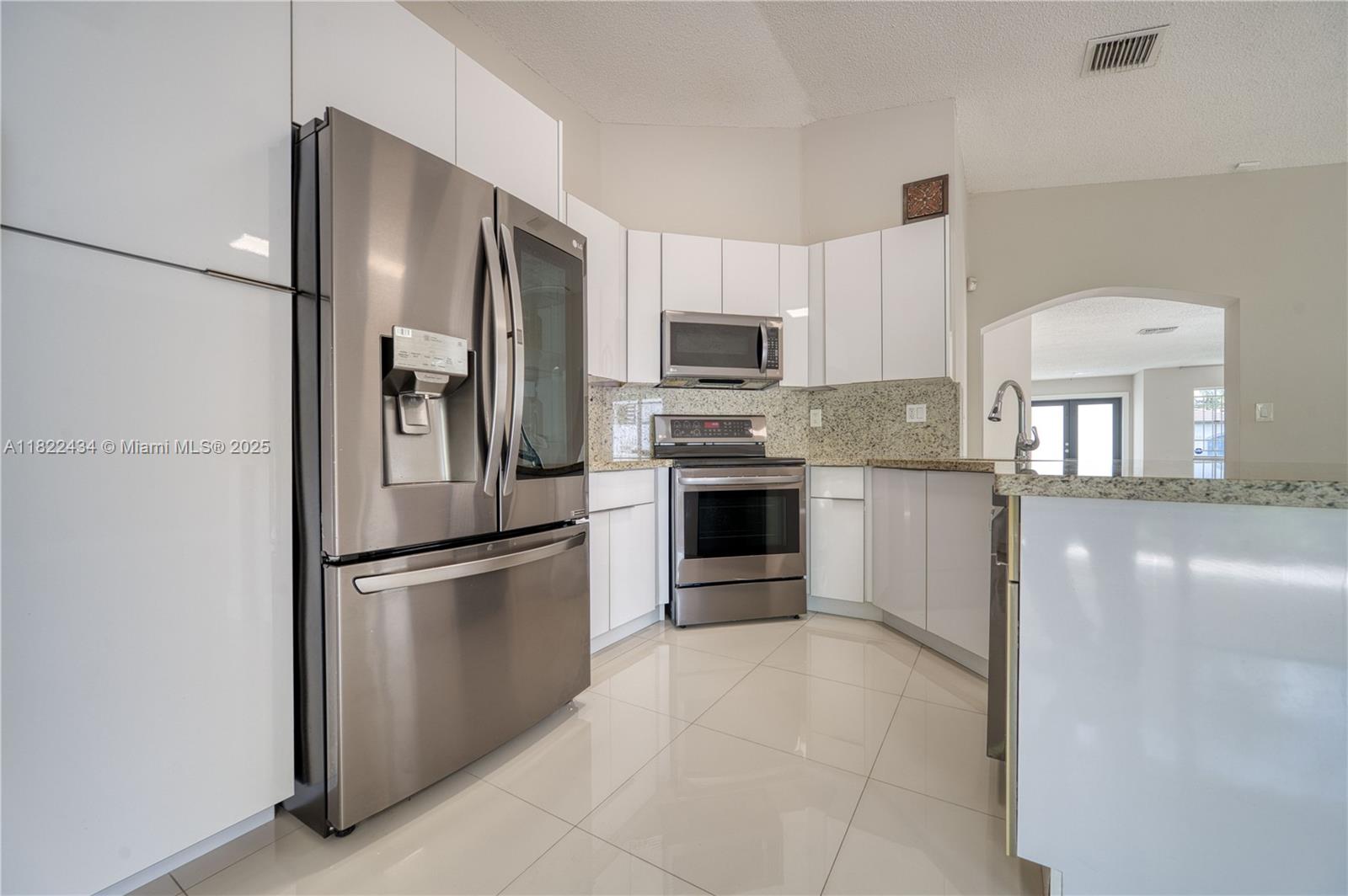 HIGHLANDS AT KENDALL - Residential