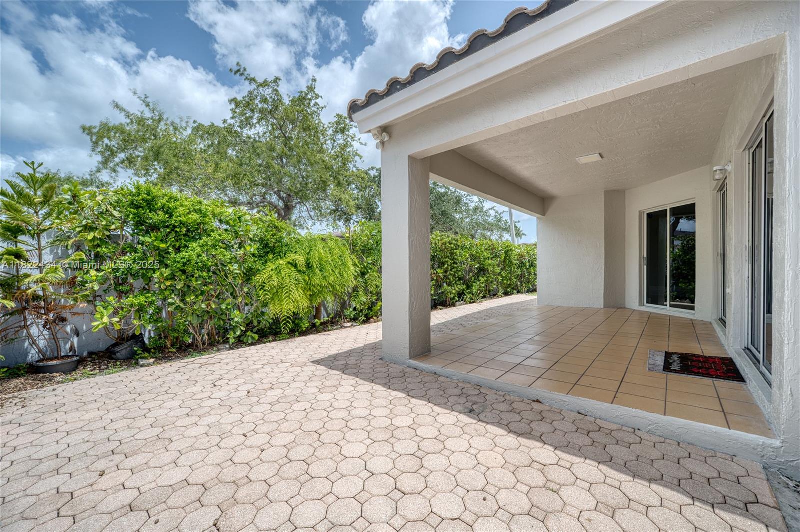 HIGHLANDS AT KENDALL - Residential