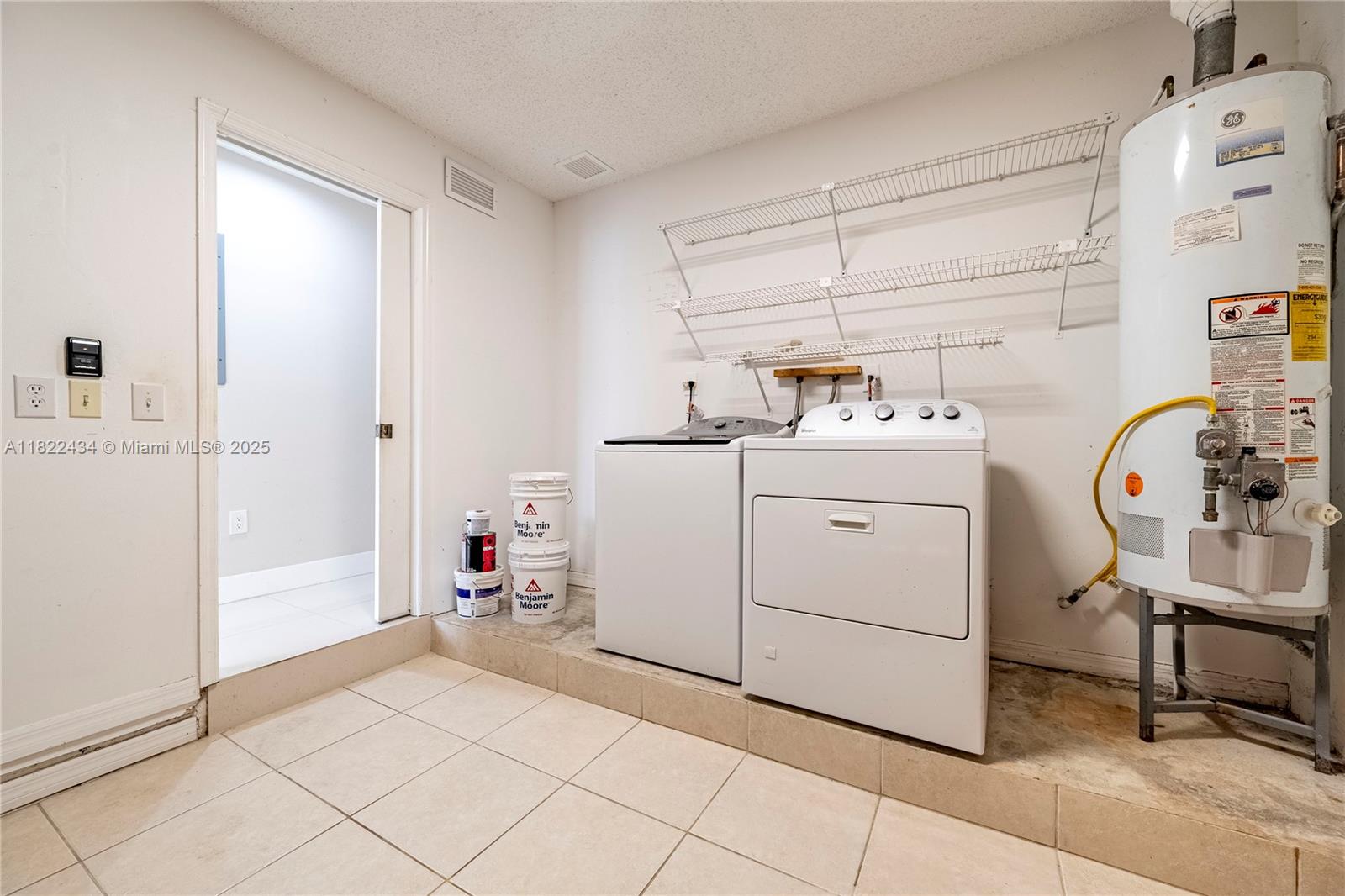HIGHLANDS AT KENDALL - Residential