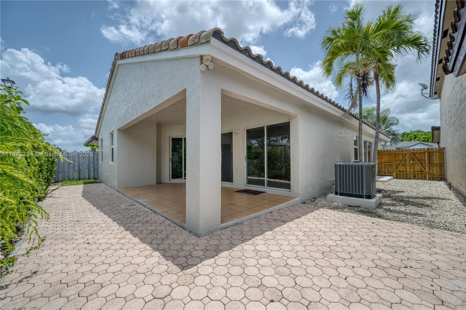 HIGHLANDS AT KENDALL - Residential