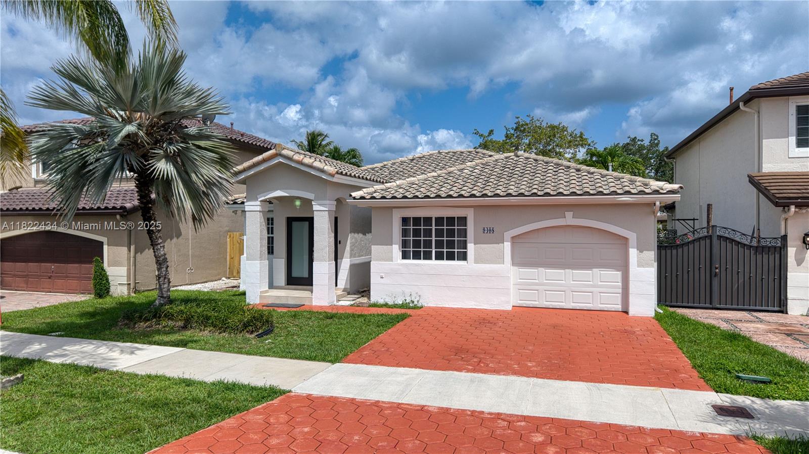 HIGHLANDS AT KENDALL - Residential