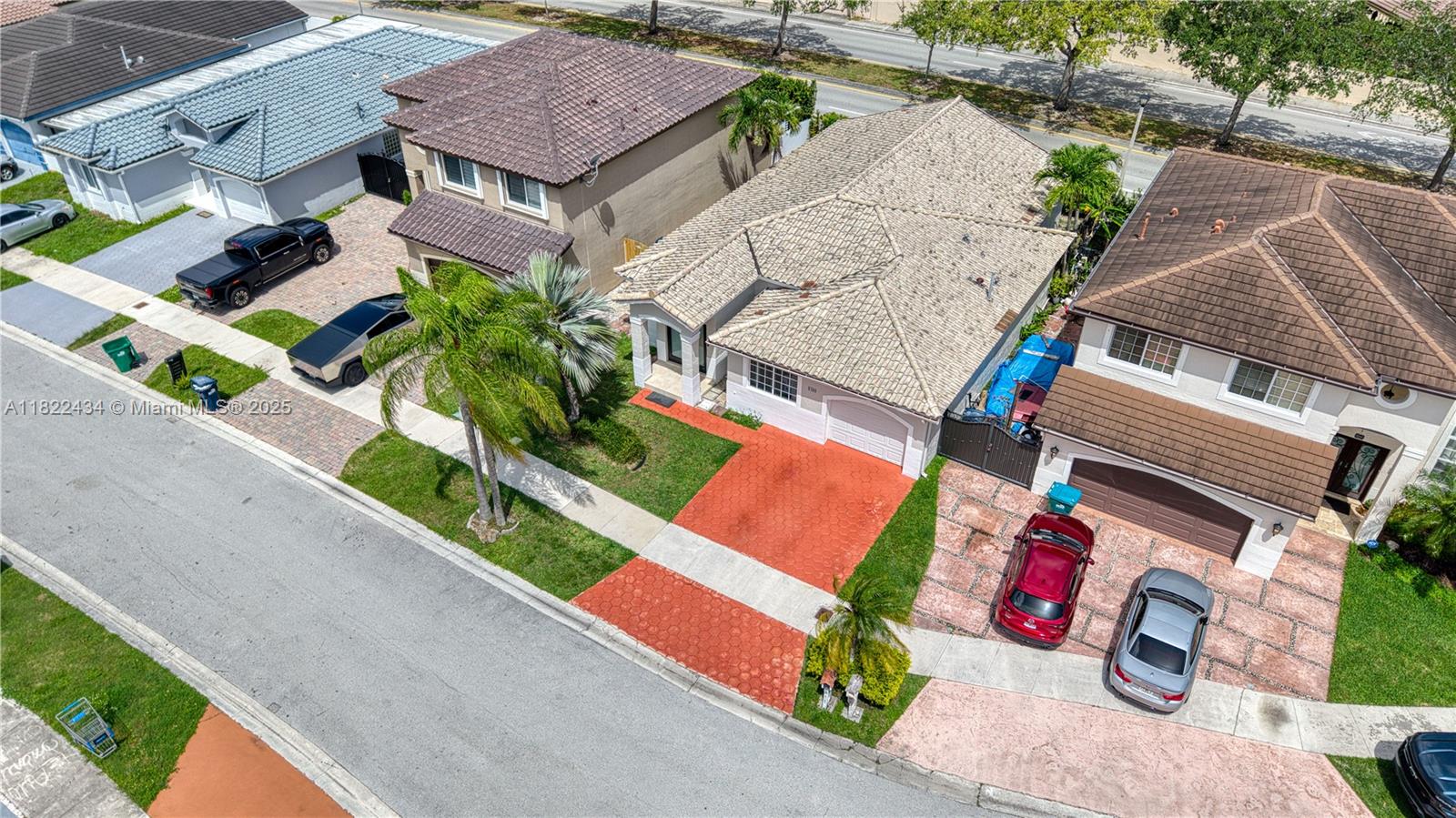 HIGHLANDS AT KENDALL - Residential