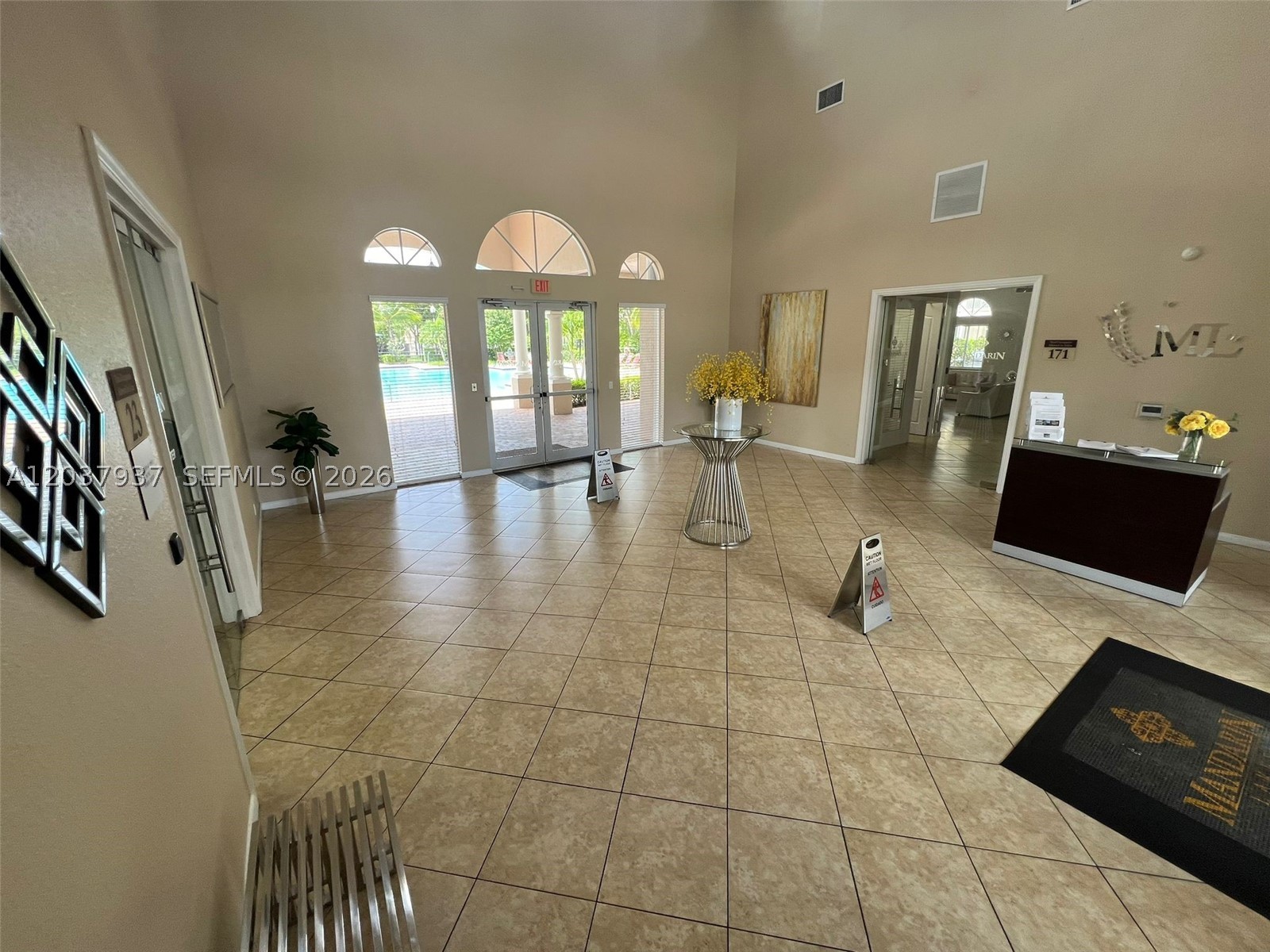 MANDARIN LAKES - Residential Lease