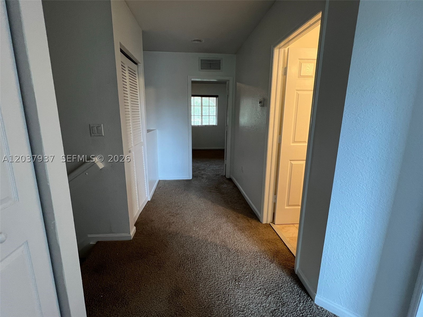 MANDARIN LAKES - Residential Lease
