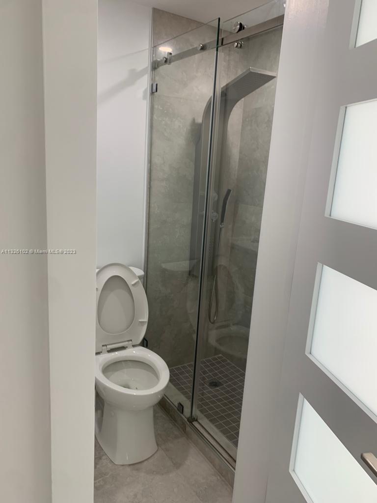 HIALEAH 3RD ADDN - Residential Lease