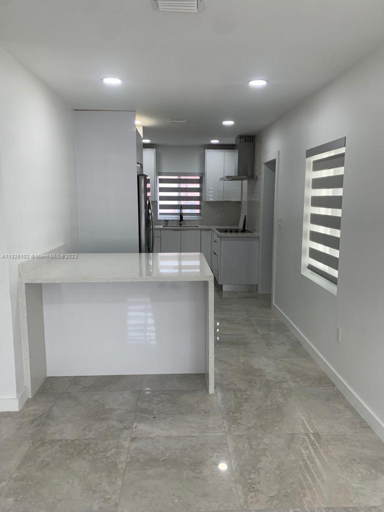 HIALEAH 3RD ADDN - Residential Lease