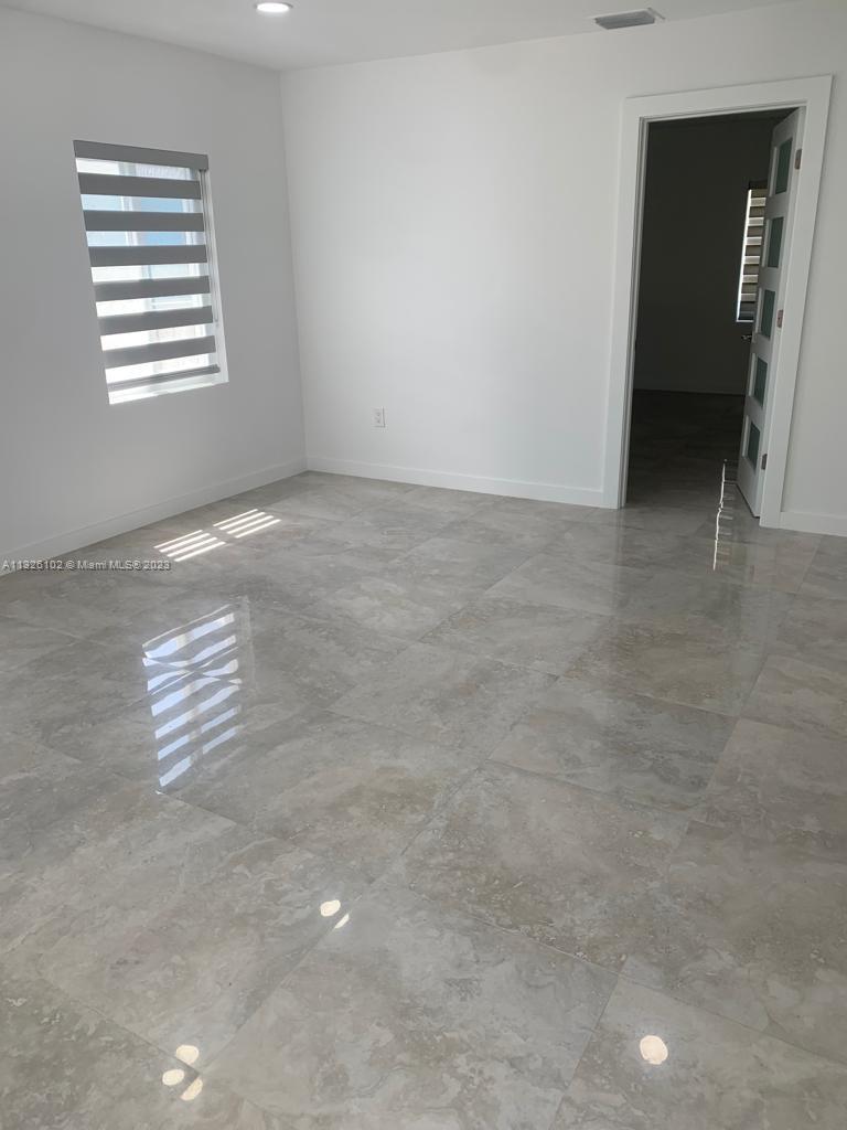 HIALEAH 3RD ADDN - Residential Lease