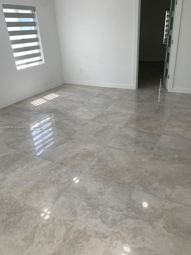 HIALEAH 3RD ADDN - Residential Lease