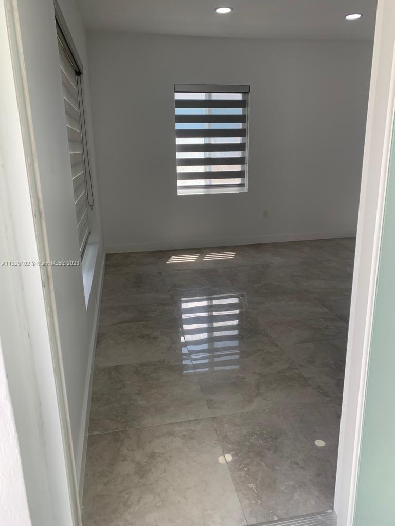 HIALEAH 3RD ADDN - Residential Lease