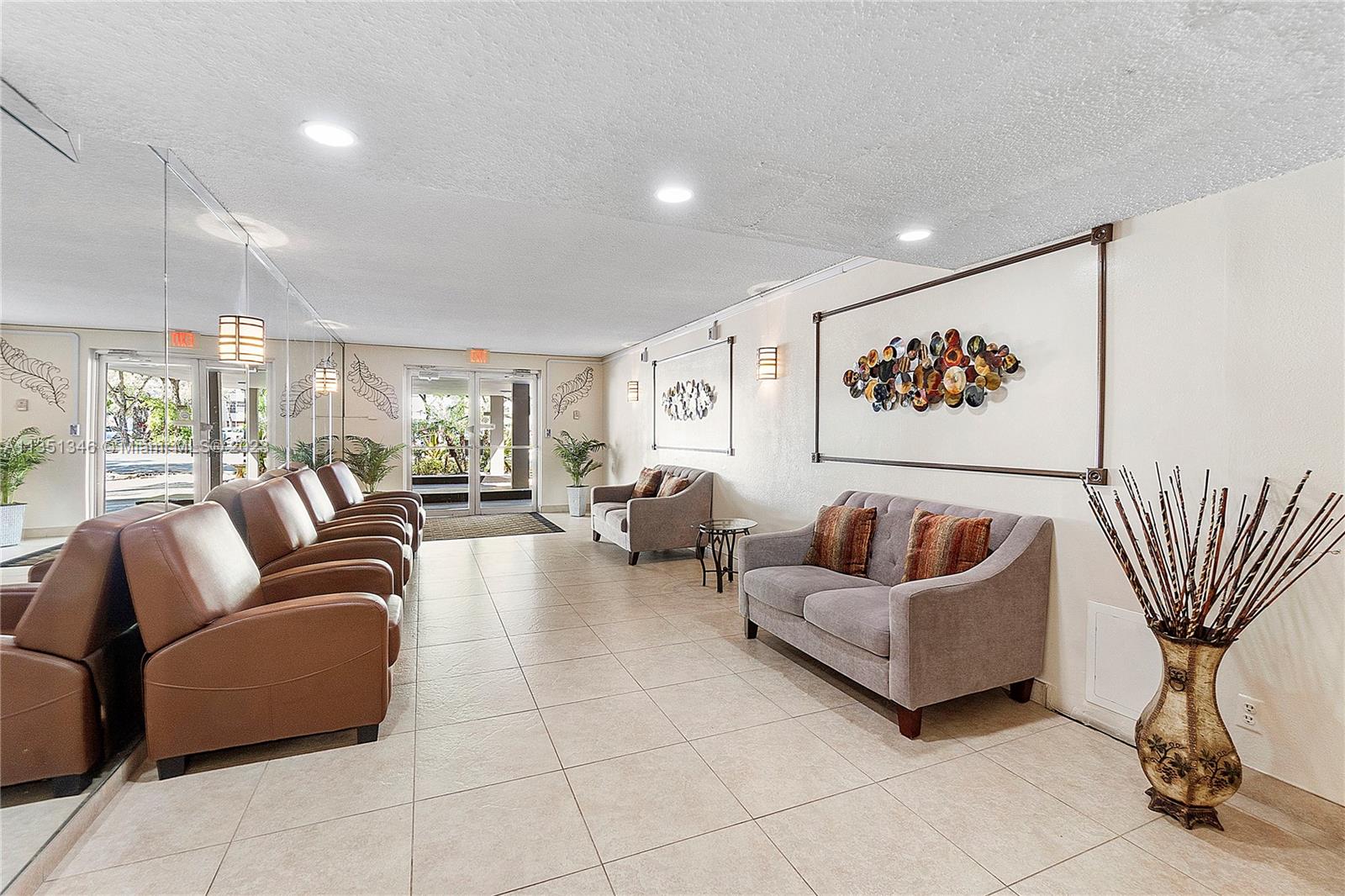 PLANTATION PLACE CONDO - Residential
