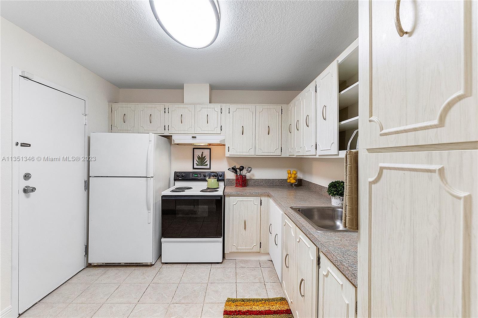 PLANTATION PLACE CONDO - Residential