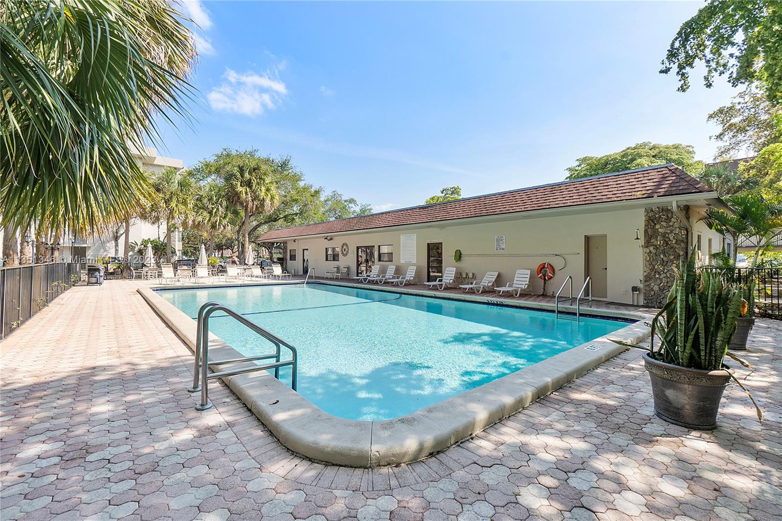 PLANTATION PLACE CONDO - Residential