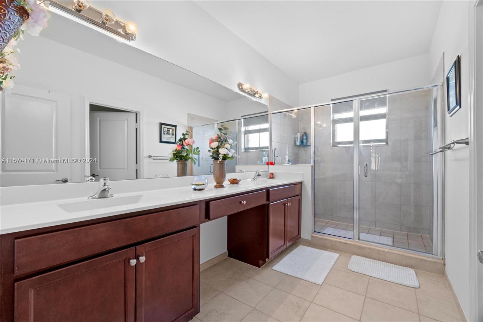 KINGMAN COMMONS - Residential