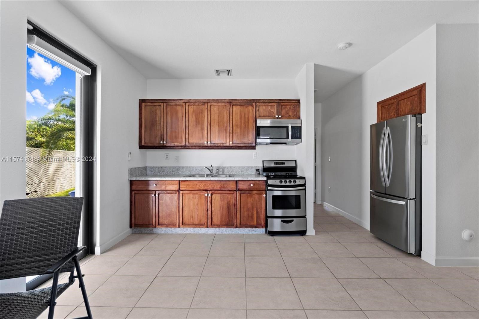 KINGMAN COMMONS - Residential