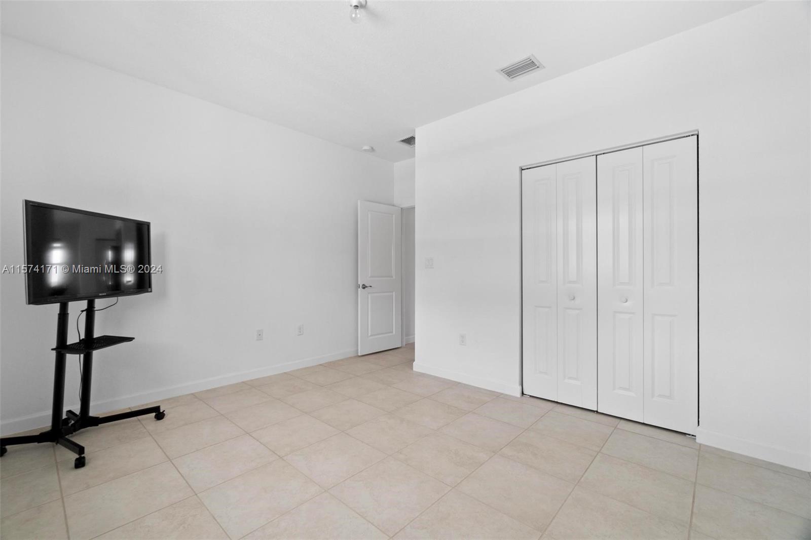KINGMAN COMMONS - Residential