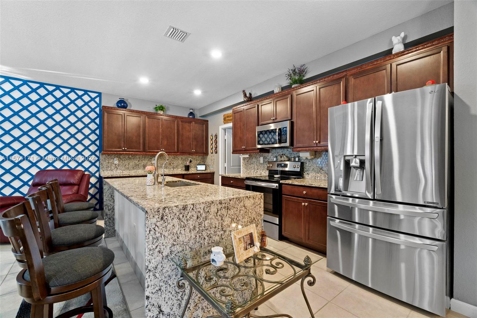KINGMAN COMMONS - Residential