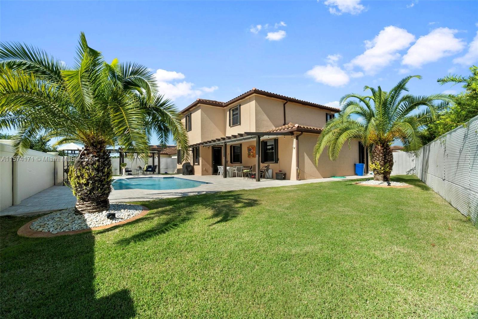 KINGMAN COMMONS - Residential