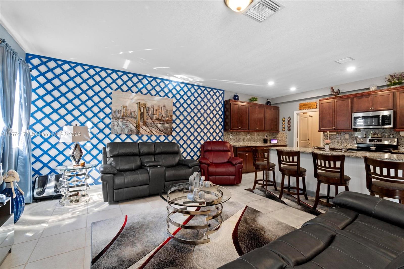 KINGMAN COMMONS - Residential