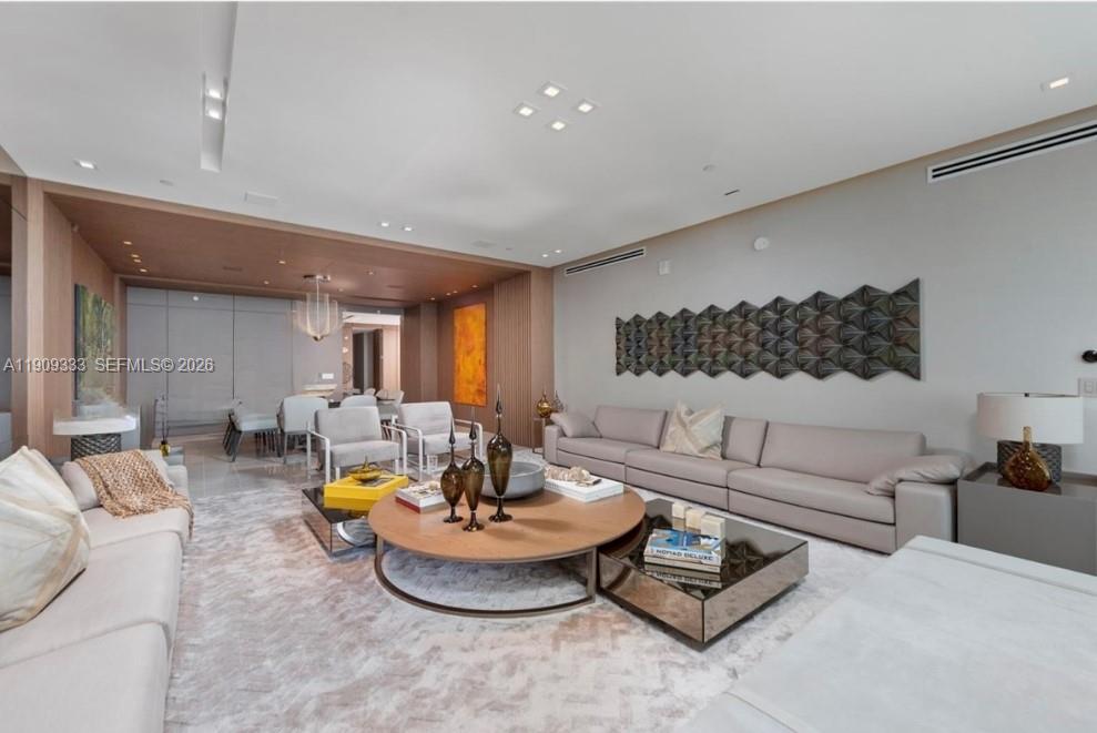 ALTOS DEL MAR NO. 5 - Residential