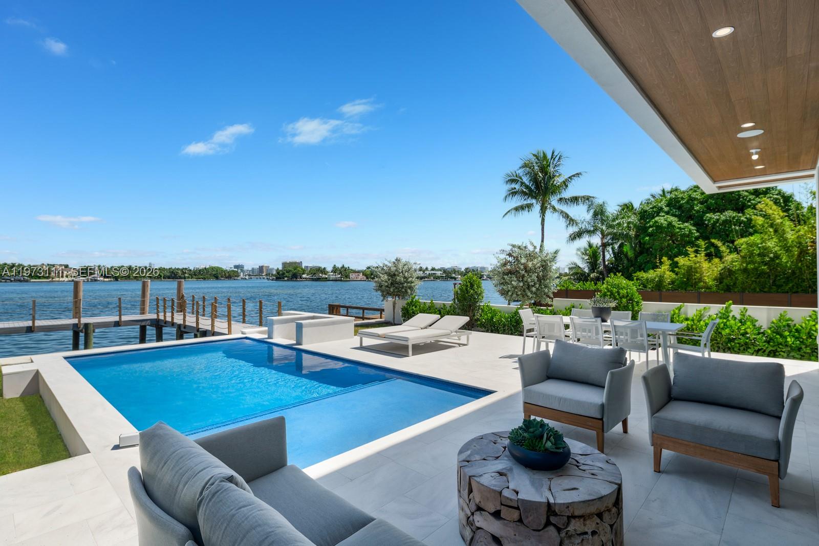 BISCAYNE BEACH-2ND ADDN - Residential