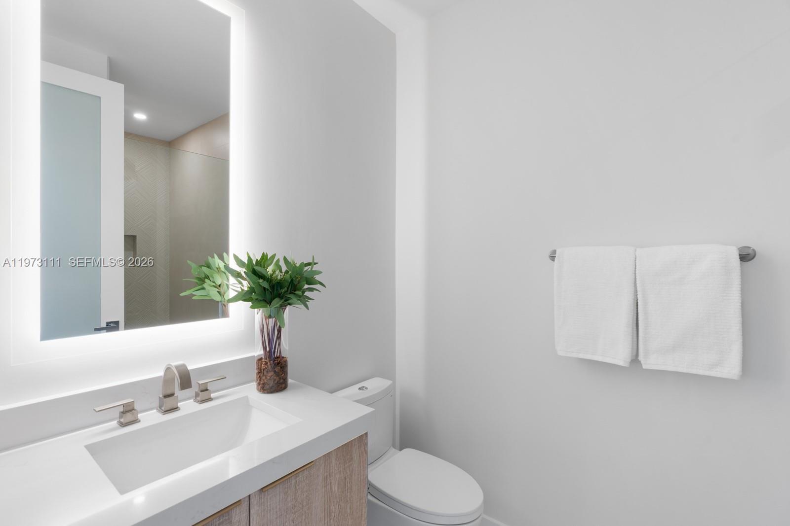 BISCAYNE BEACH-2ND ADDN - Residential
