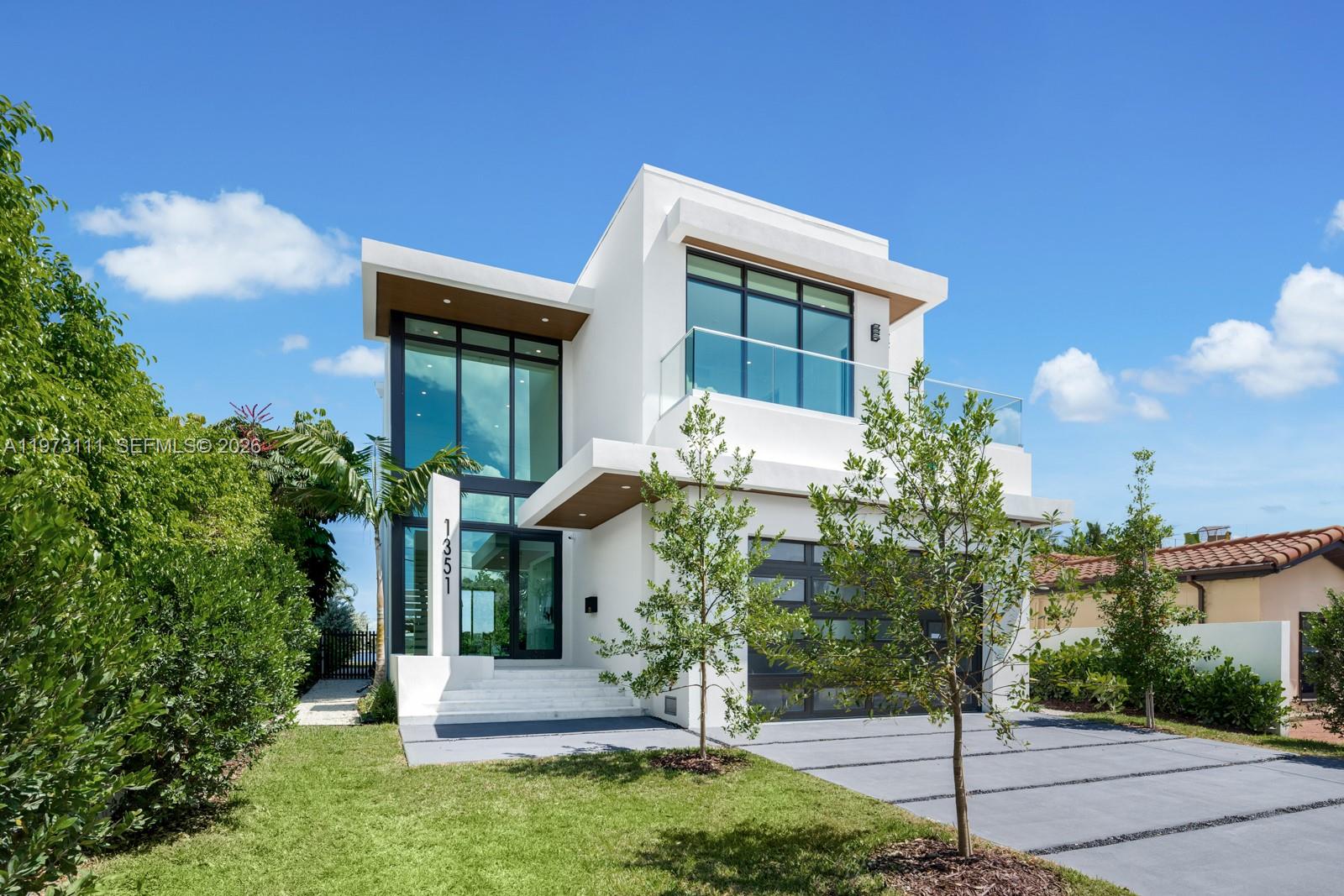 BISCAYNE BEACH-2ND ADDN - Residential