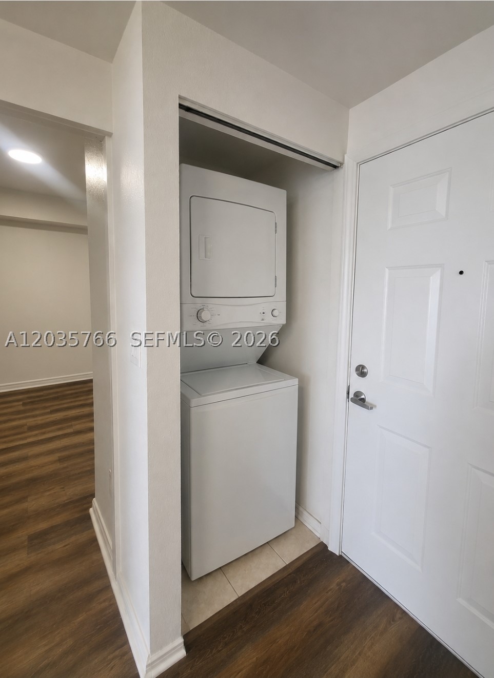 BRICKELL RIVERVIEW - Residential Lease