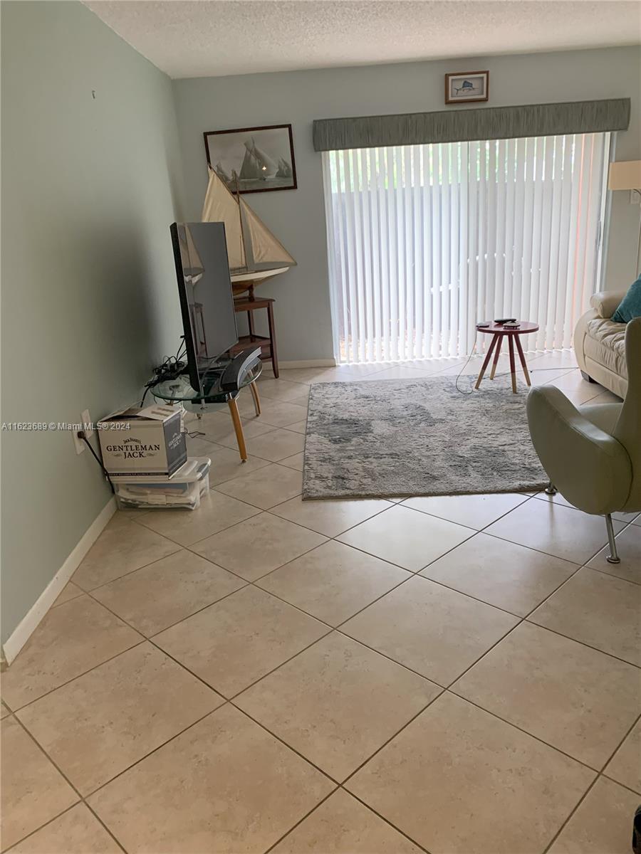 SPANISH TRACE CONDO - Residential