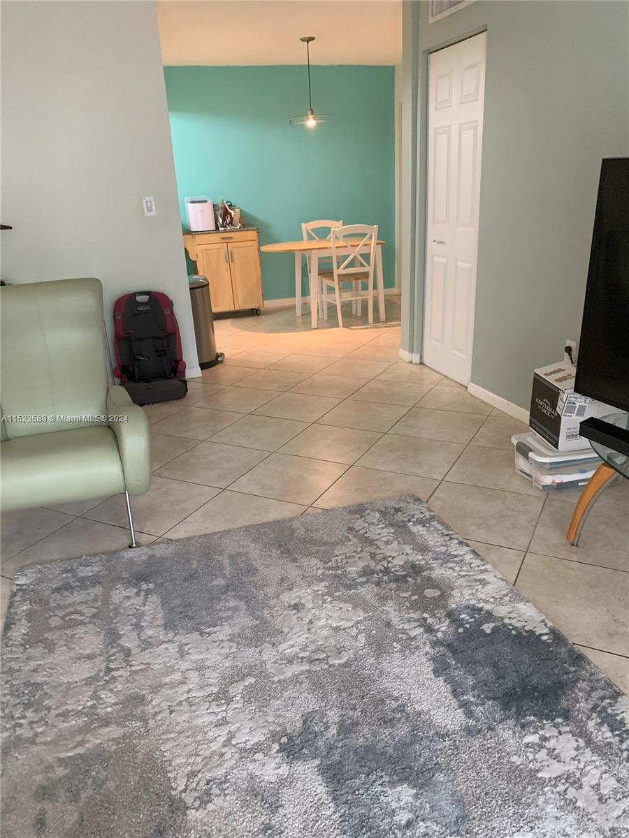 SPANISH TRACE CONDO - Residential