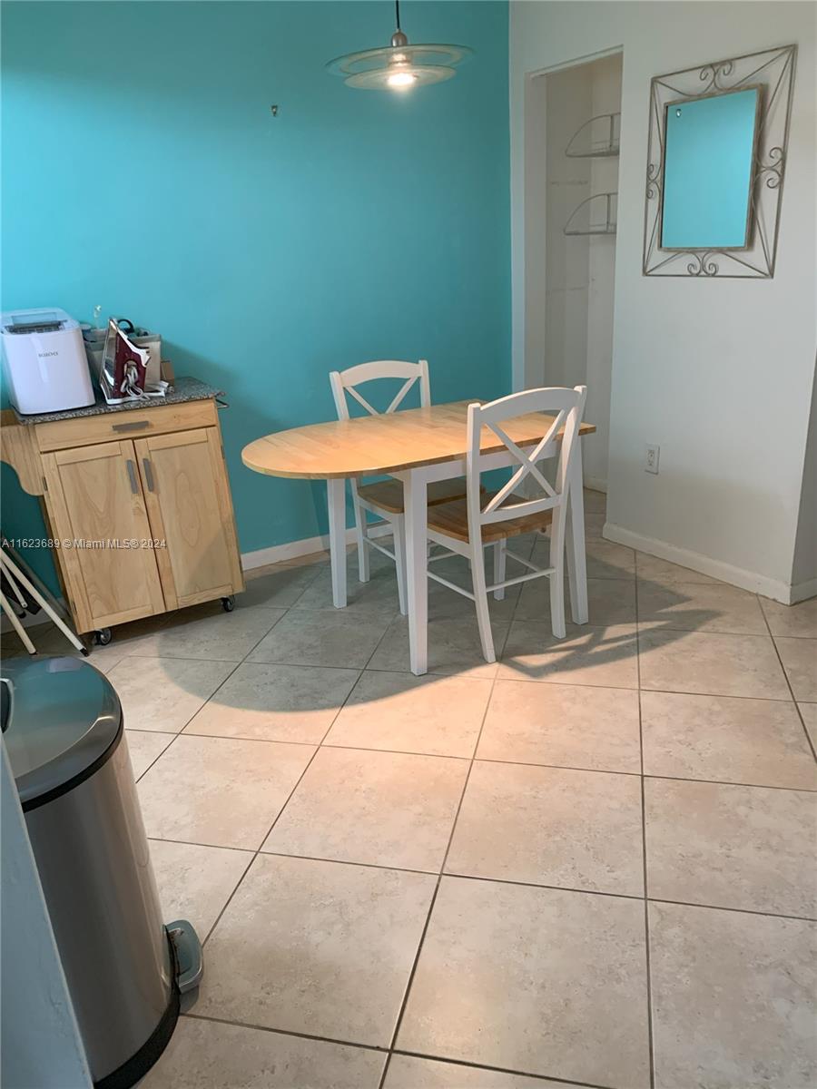 SPANISH TRACE CONDO - Residential