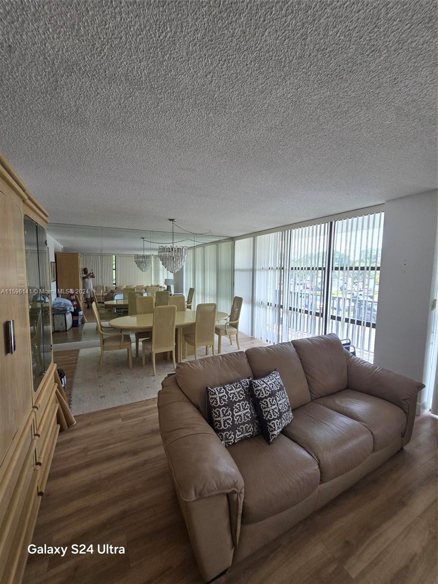 OCEANVIEW PARK CONDO - Residential Lease