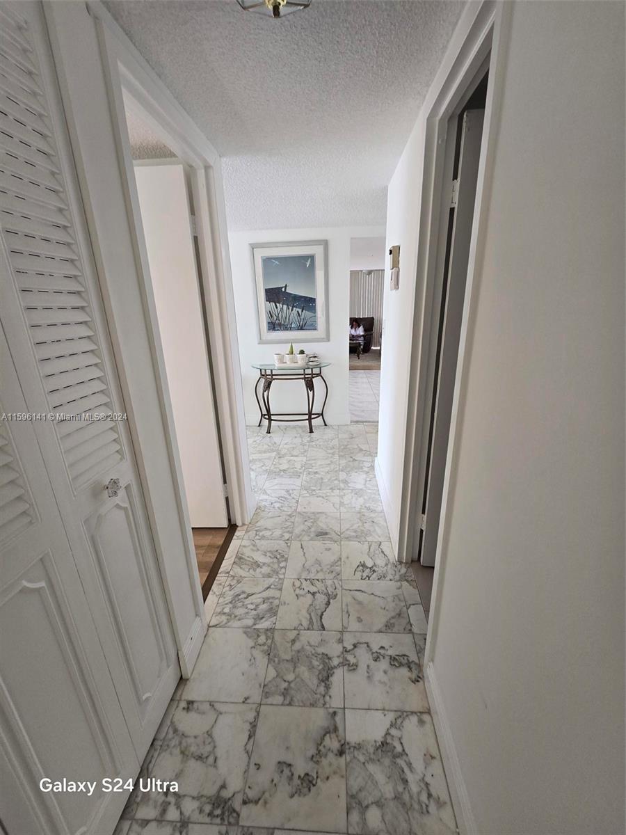 OCEANVIEW PARK CONDO - Residential Lease