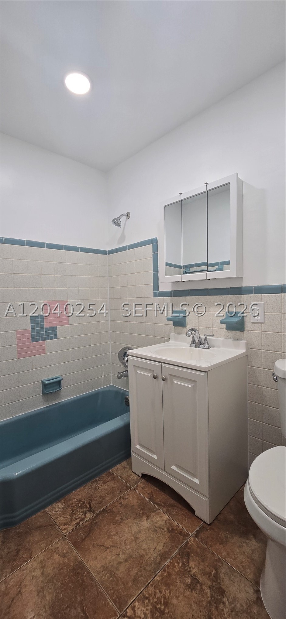 COLLINGWOOD - Residential Lease