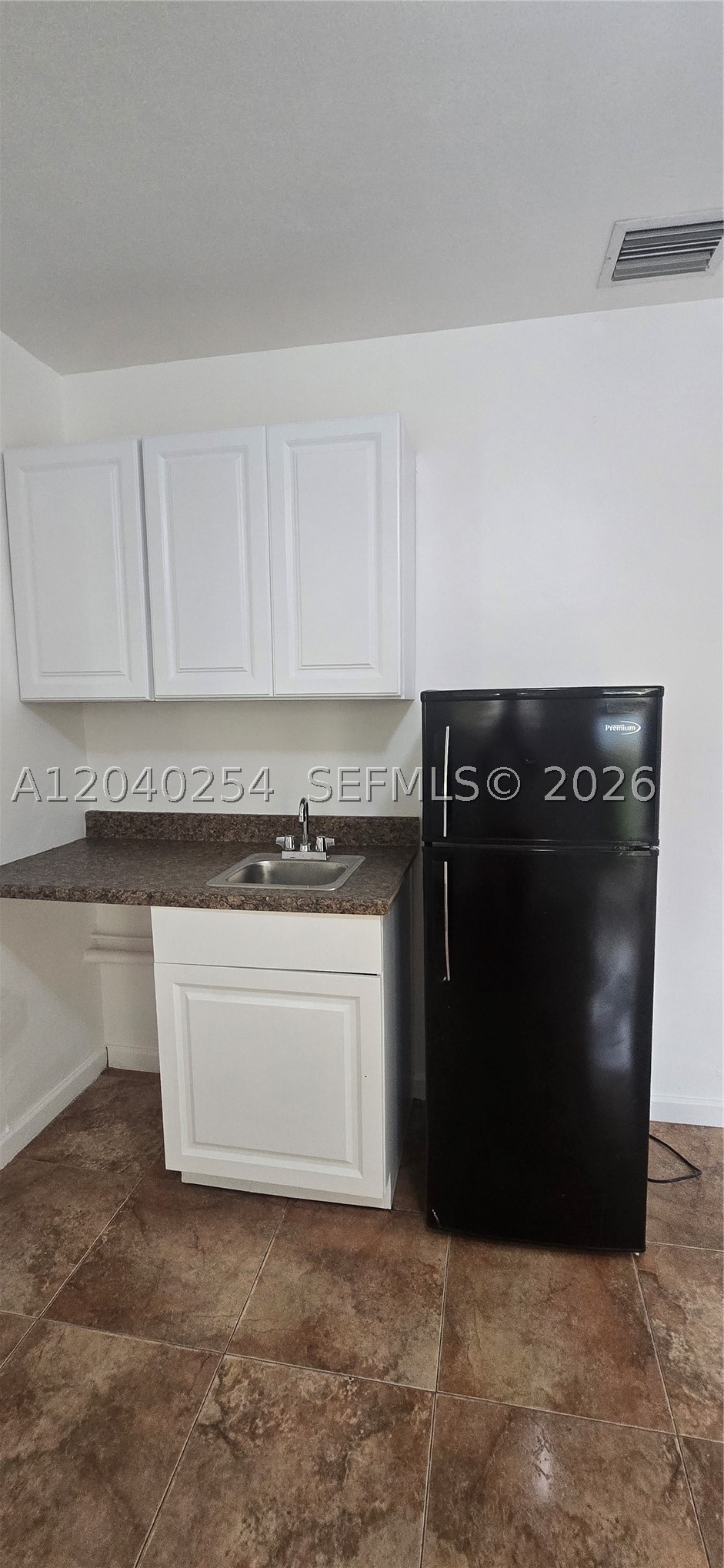 COLLINGWOOD - Residential Lease
