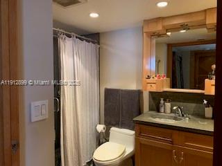WEST BAY PLAZA CONDO - Residential