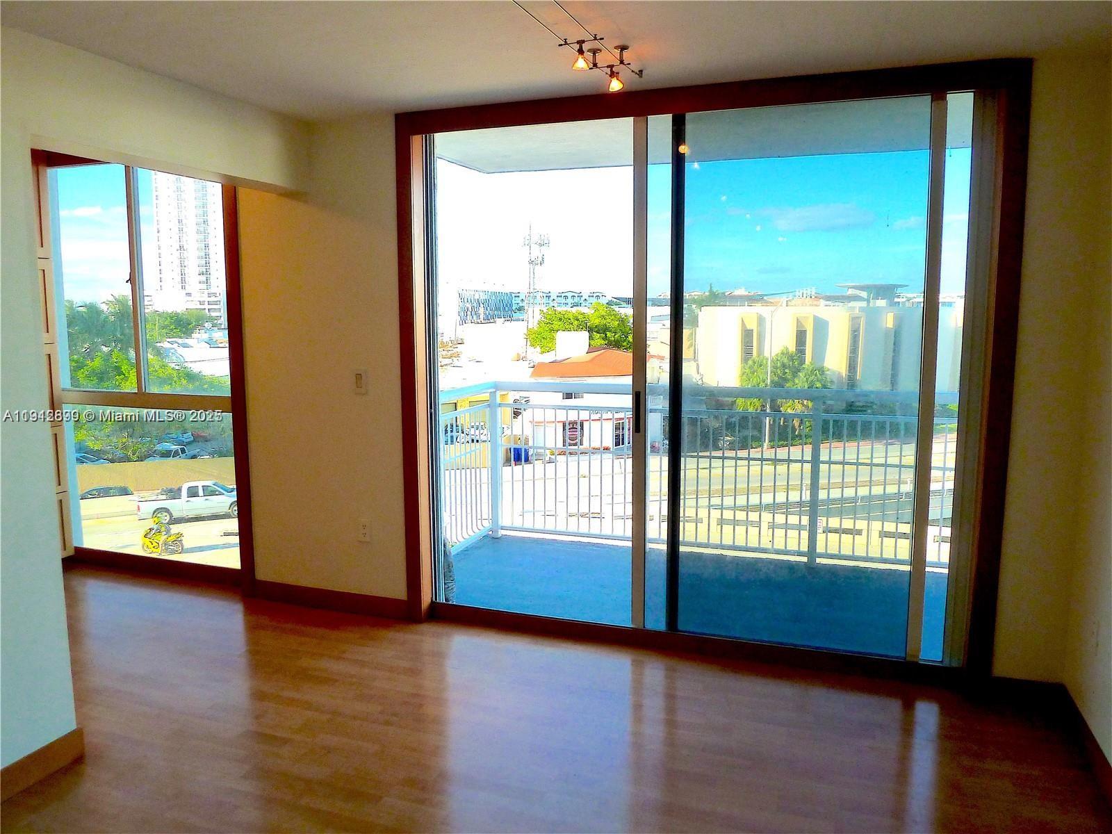 WEST BAY PLAZA CONDO - Residential