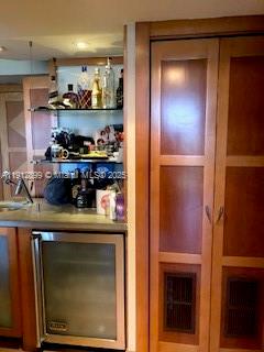 WEST BAY PLAZA CONDO - Residential