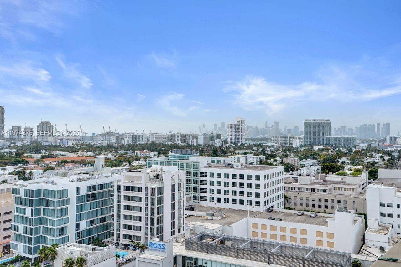 THE DECOPLAGE CONDO - Residential