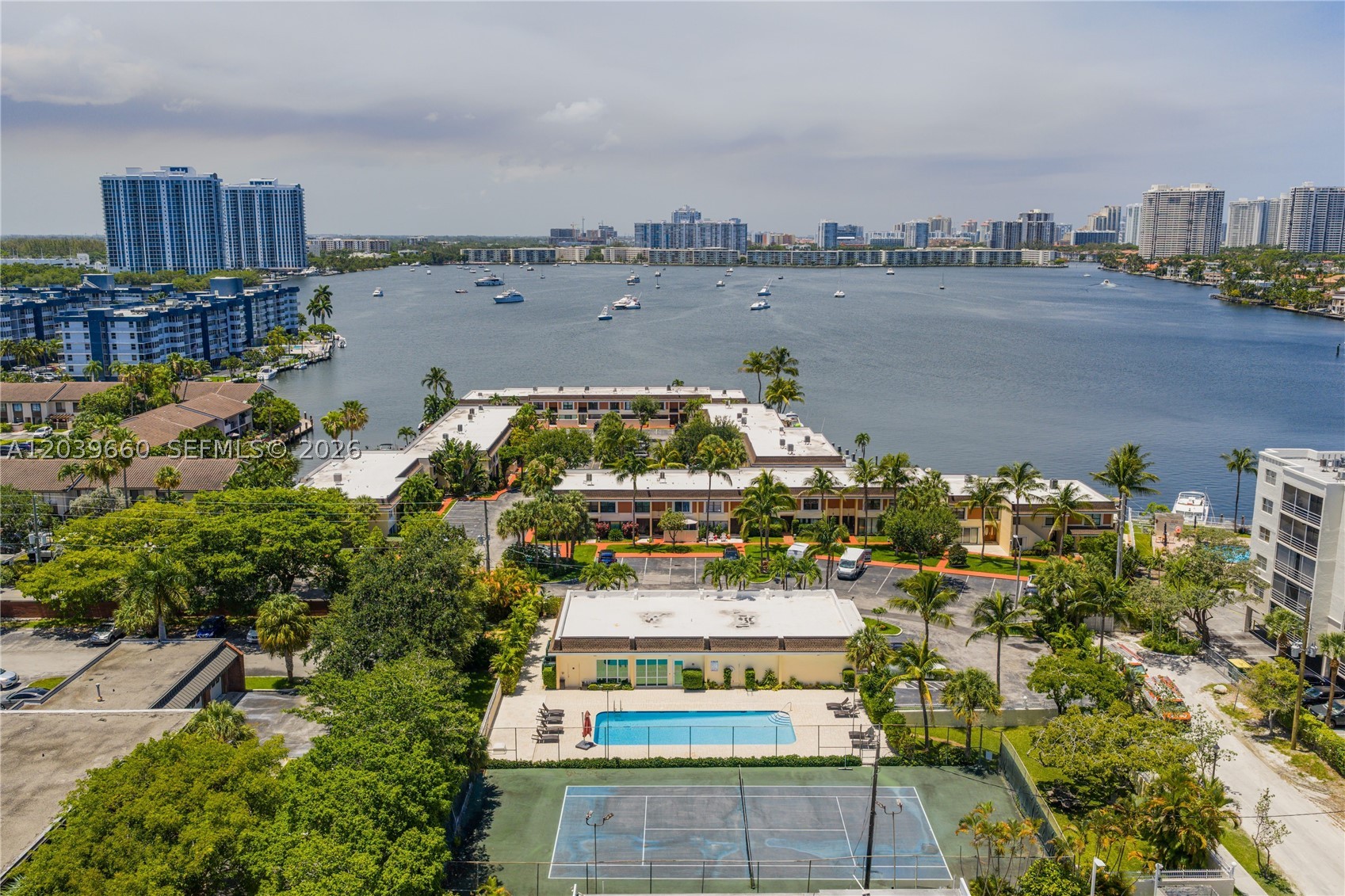 LEEWARD POINT CONDO - Residential