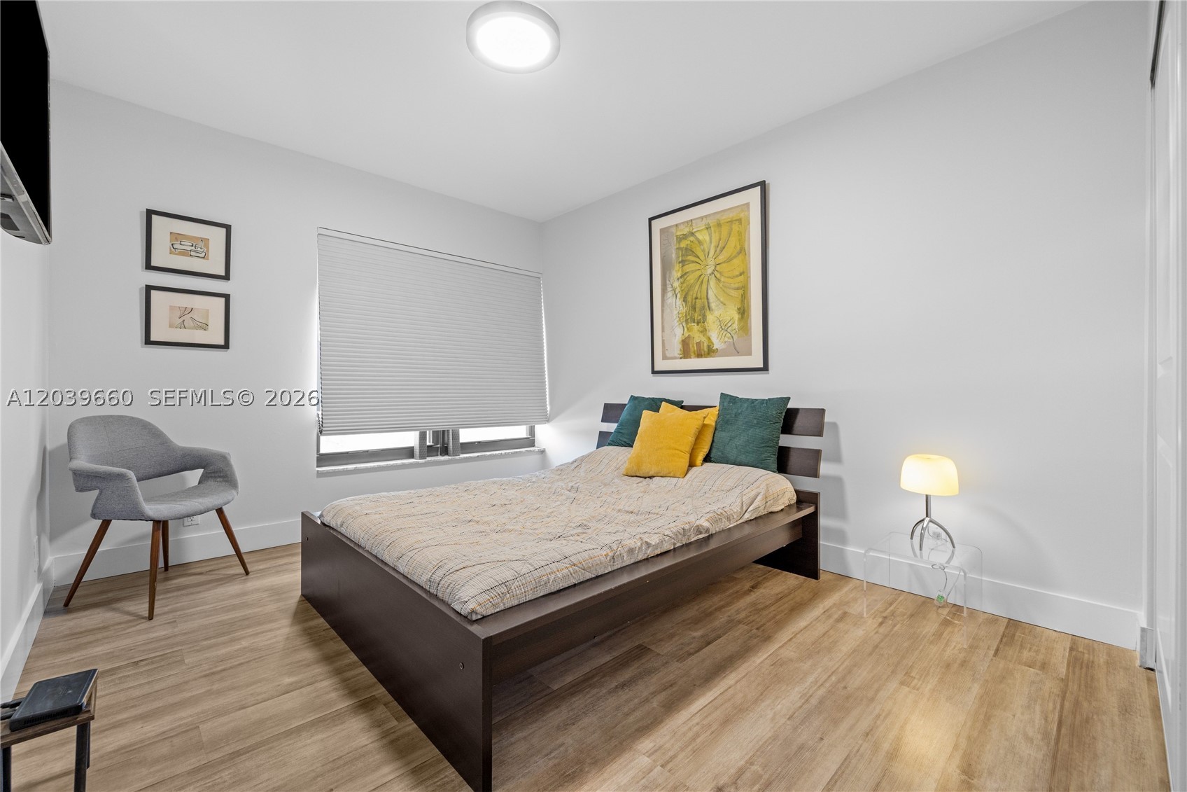LEEWARD POINT CONDO - Residential