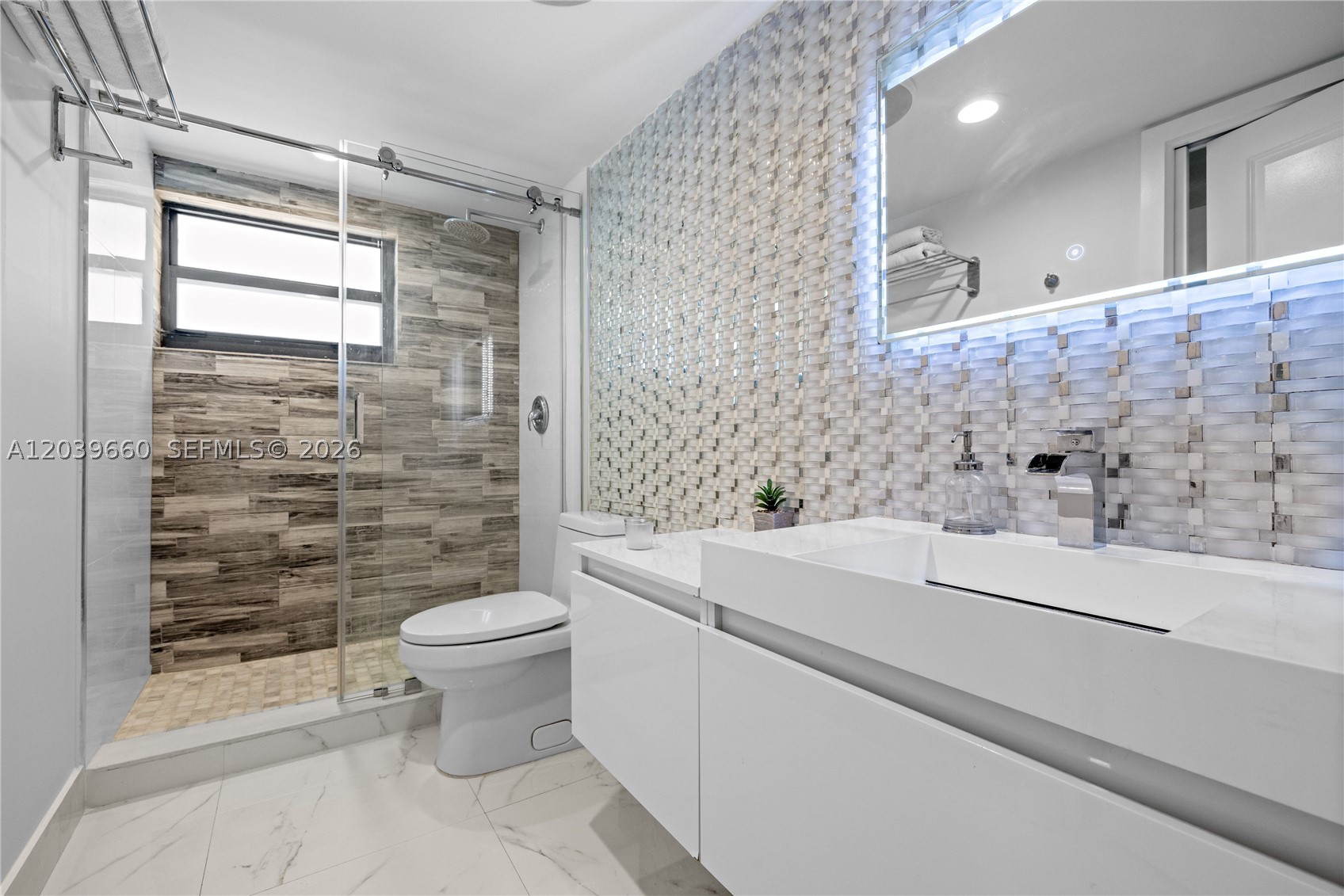 LEEWARD POINT CONDO - Residential