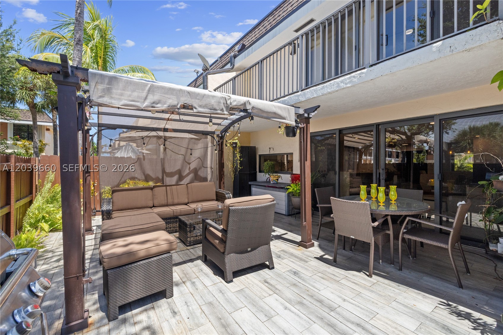 LEEWARD POINT CONDO - Residential