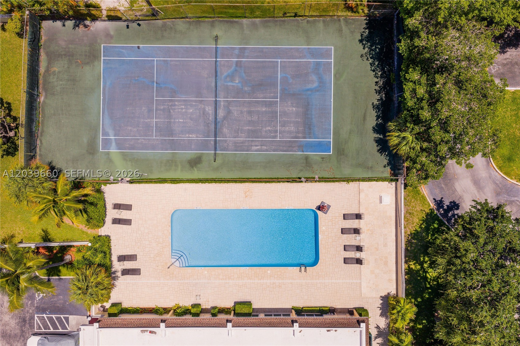 LEEWARD POINT CONDO - Residential