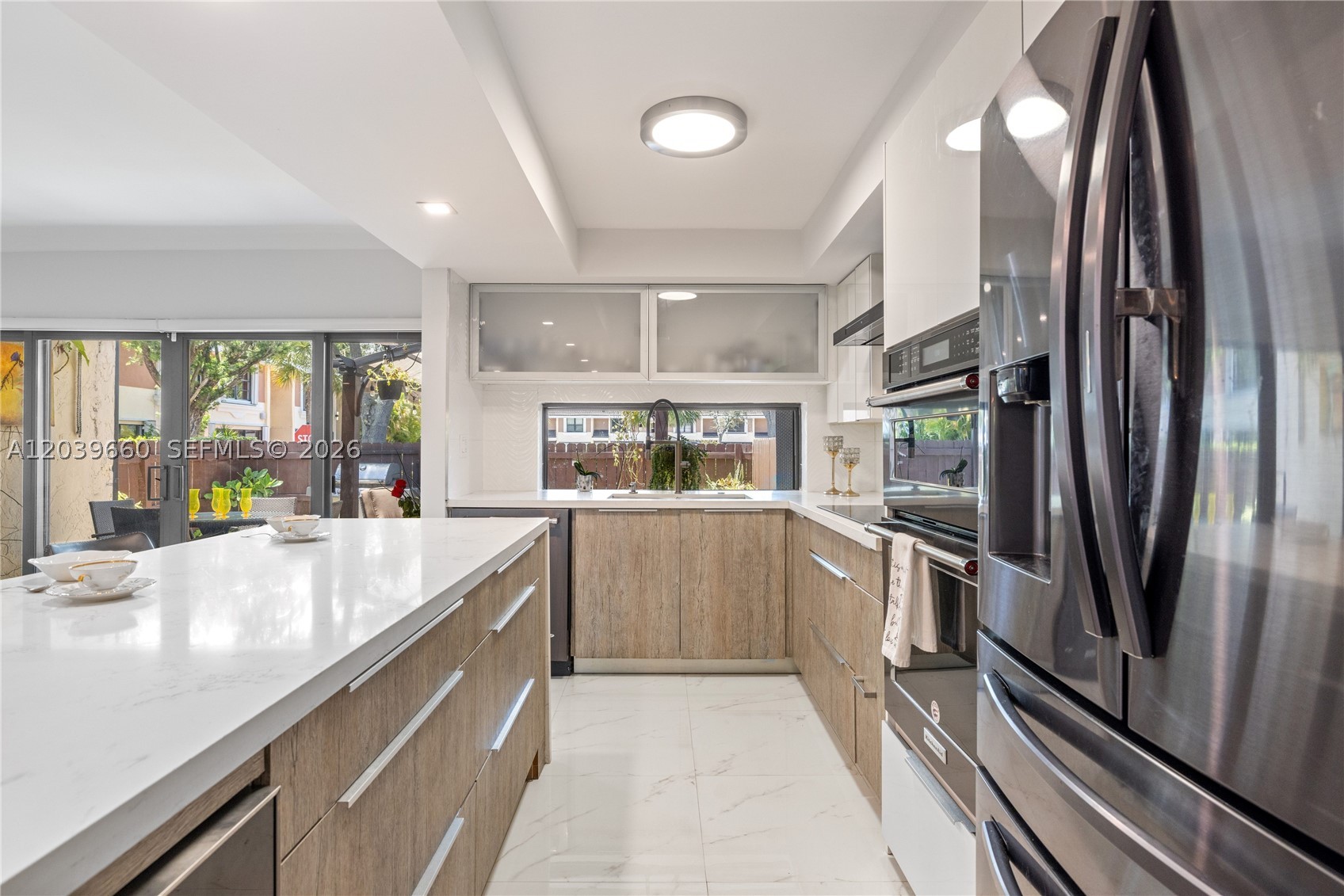 LEEWARD POINT CONDO - Residential