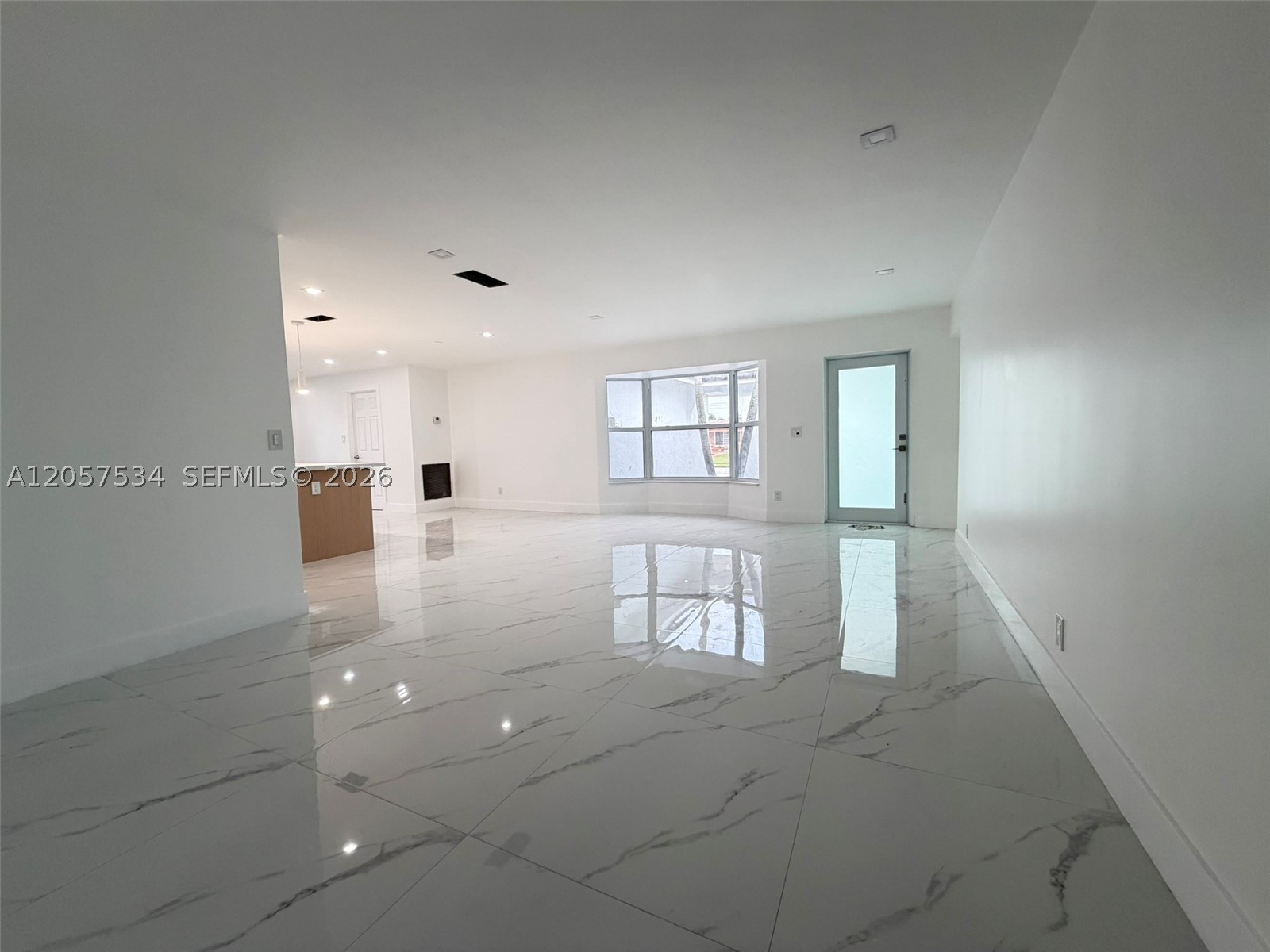 RAINBOW LAKES - Residential